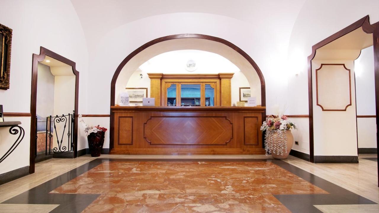 Hotel Cesare 14 Naples Exterior photo